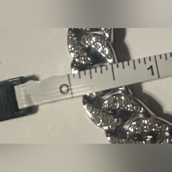 Silver Chain Necklace With Clear Rhinestones - Picture 6 of 8